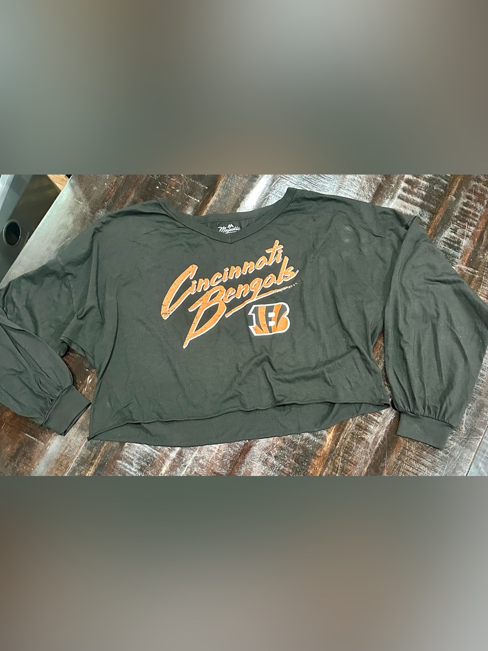 Cincinnati Bengals Joe Burrow Black Long-Sleeve Cropped Tee - Women's